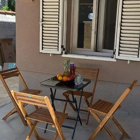 Hvaranin Apartament
